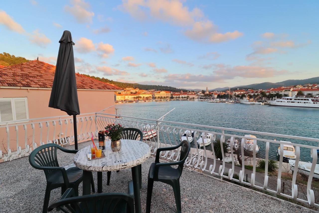 Seaside Apartment Franica Vela Luka Exterior photo